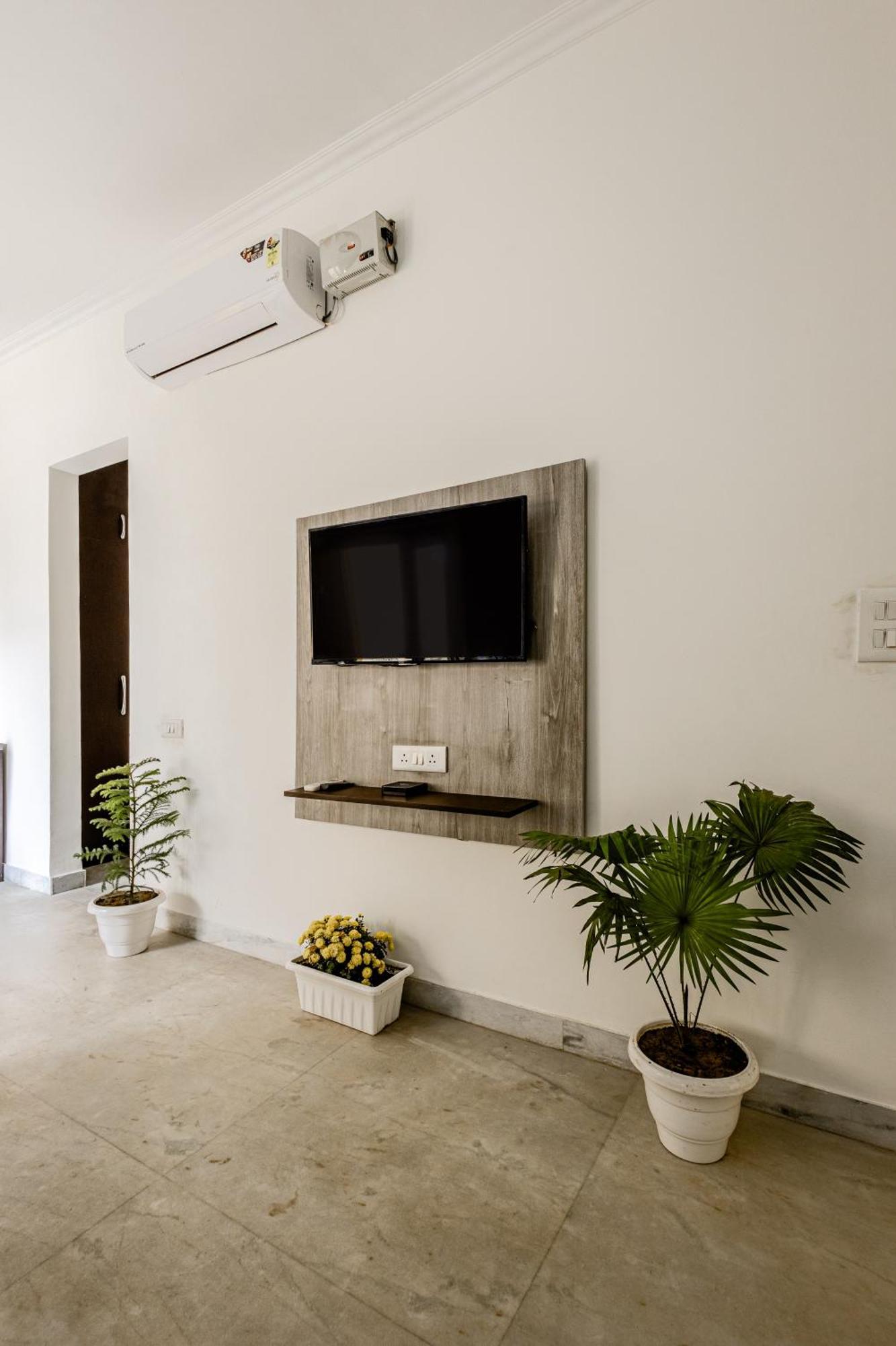 Lime Tree Service Apartment Golf Course Road, คูร์เคาน์ ภายนอก รูปภาพ