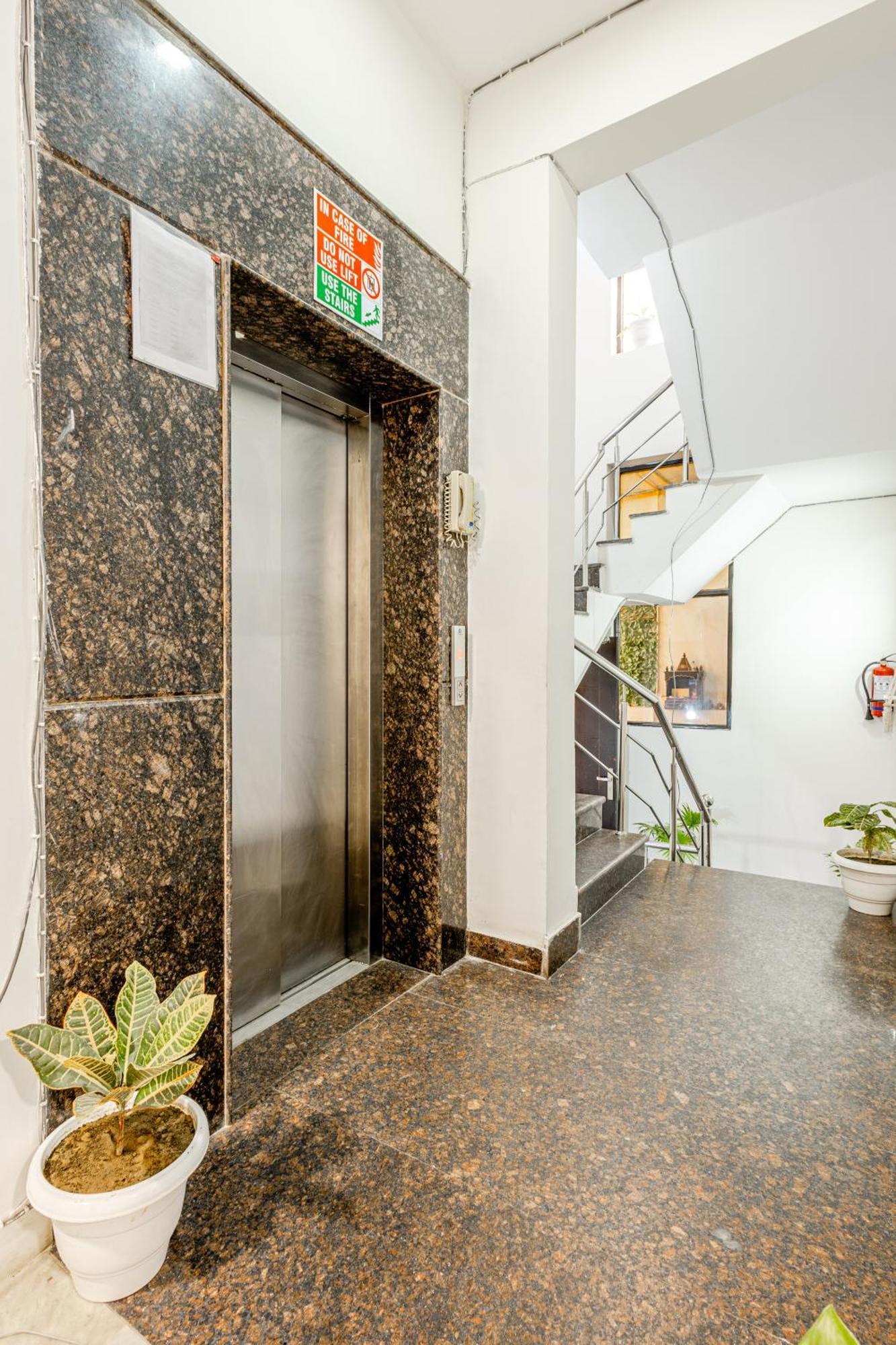 Lime Tree Service Apartment Golf Course Road, คูร์เคาน์ ภายนอก รูปภาพ