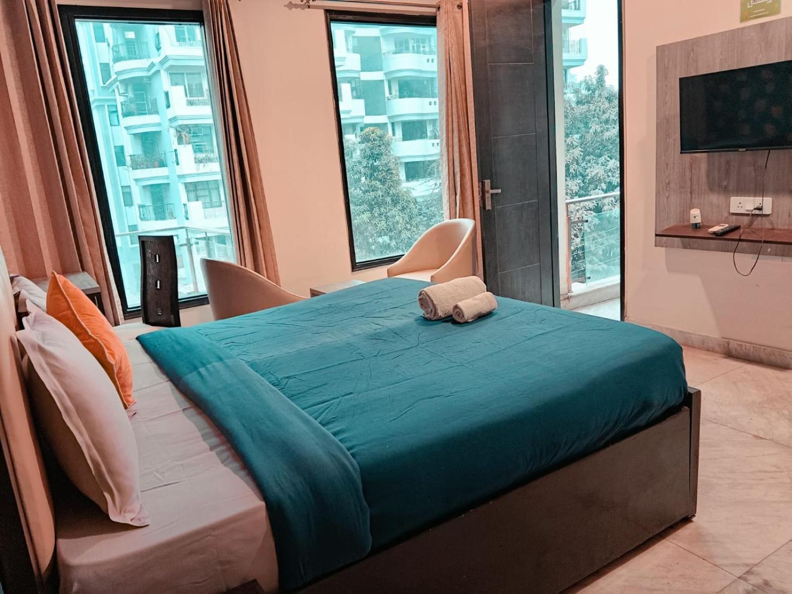 Lime Tree Service Apartment Golf Course Road, คูร์เคาน์ ภายนอก รูปภาพ